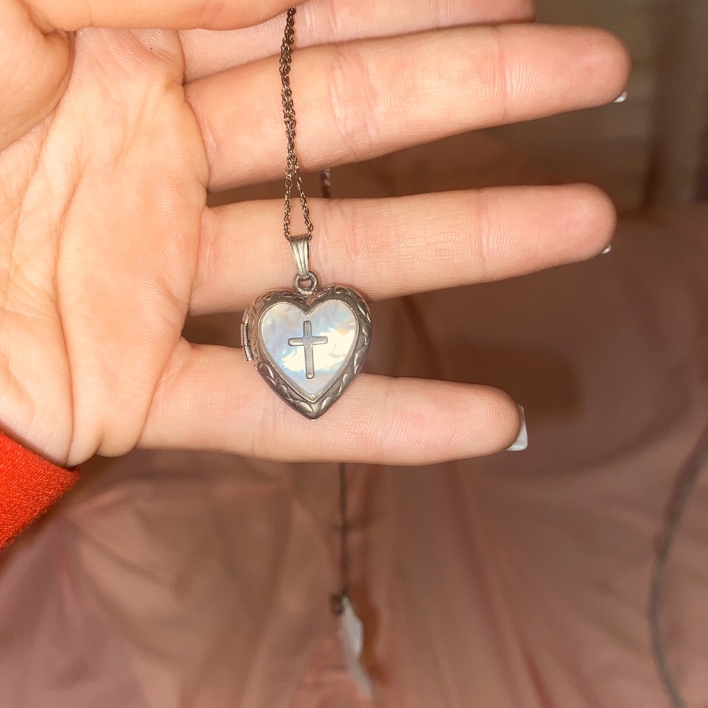 Locket necklace